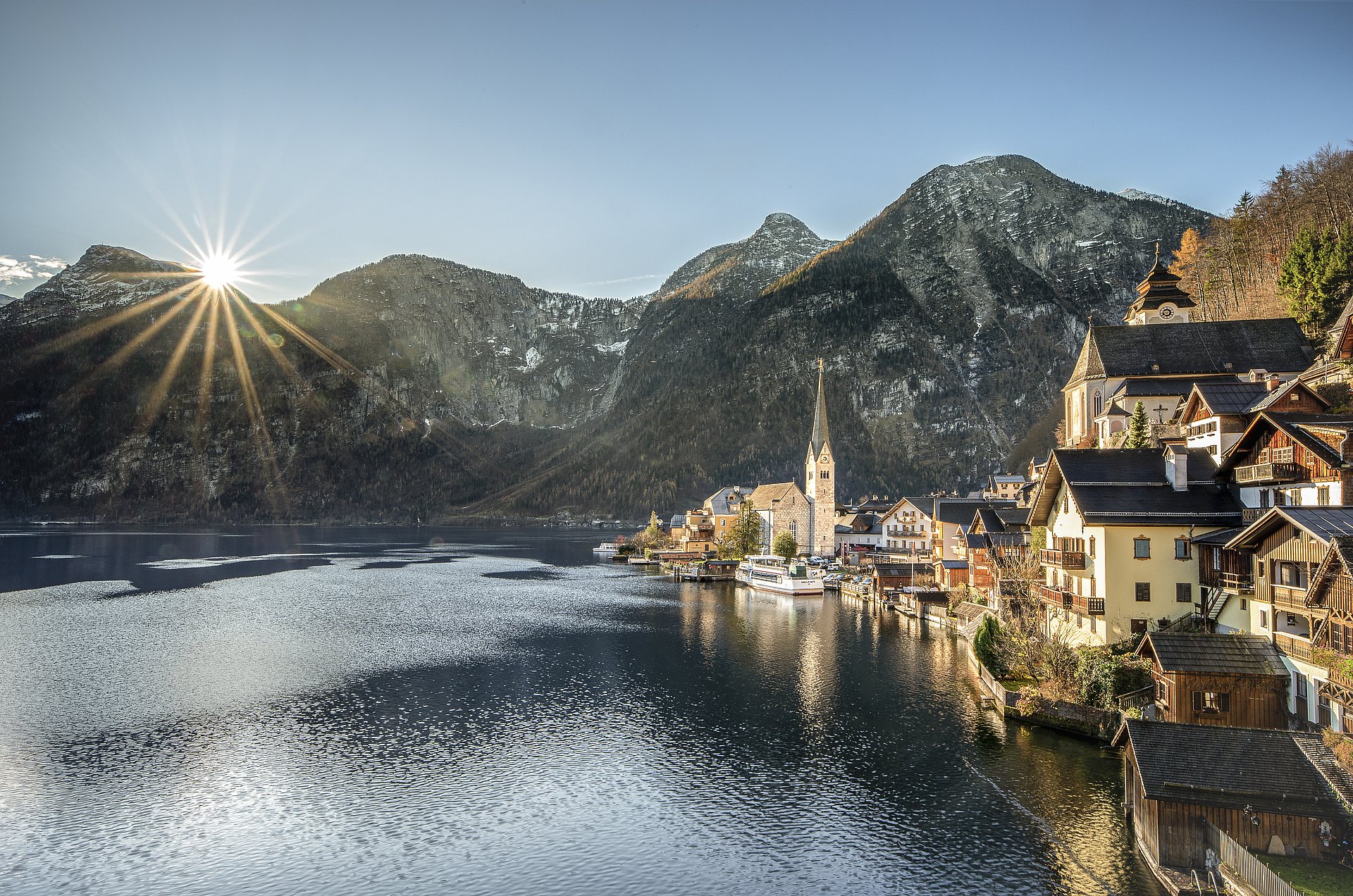 Halstatt Spring Why it is worth making holidays in Hallstatt